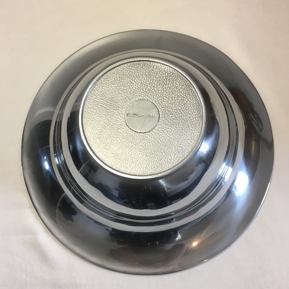 New in Box Reed & Barton Arlington Metal Salad Bowl with Tongs - Picture 4 of 12